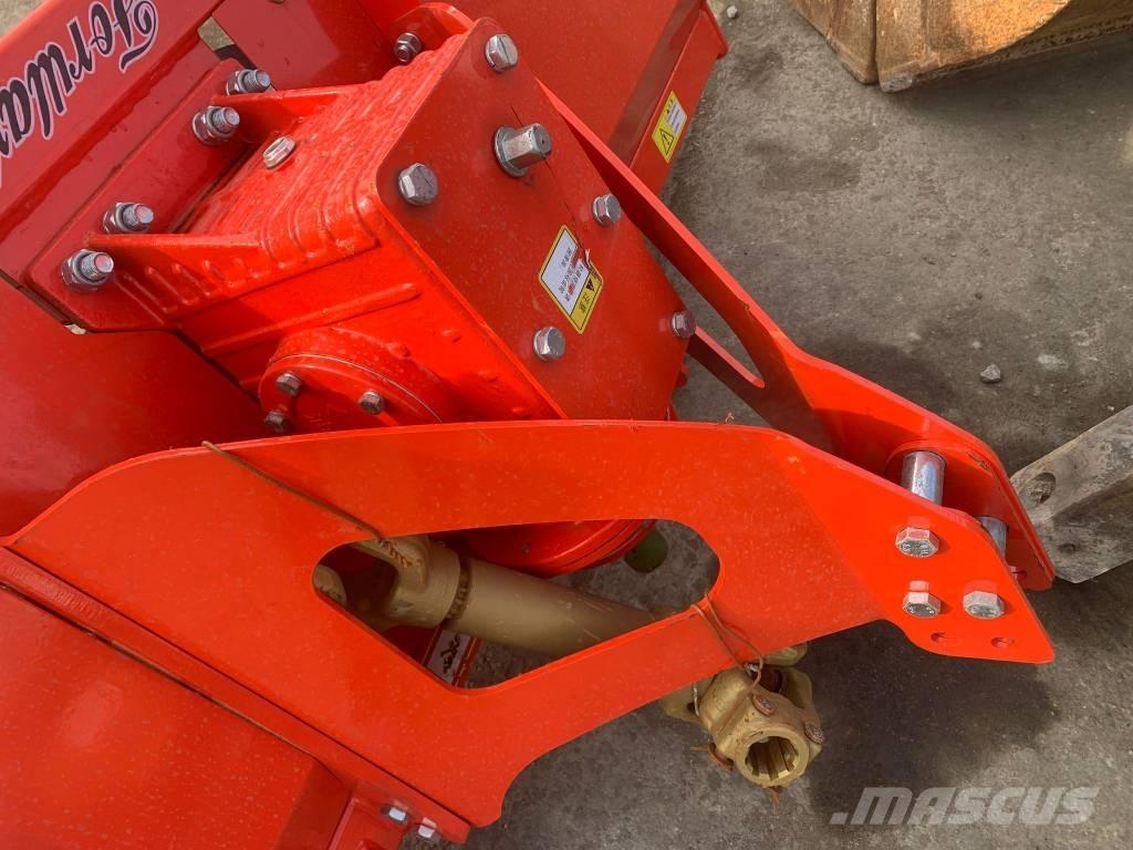  1GKN 180 كاسحات