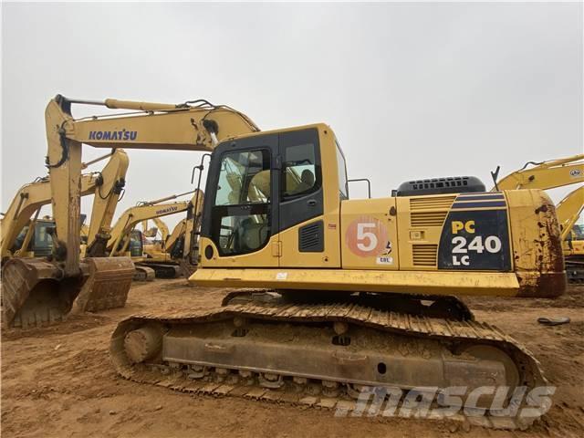Komatsu PC 240 حفارات زحافة