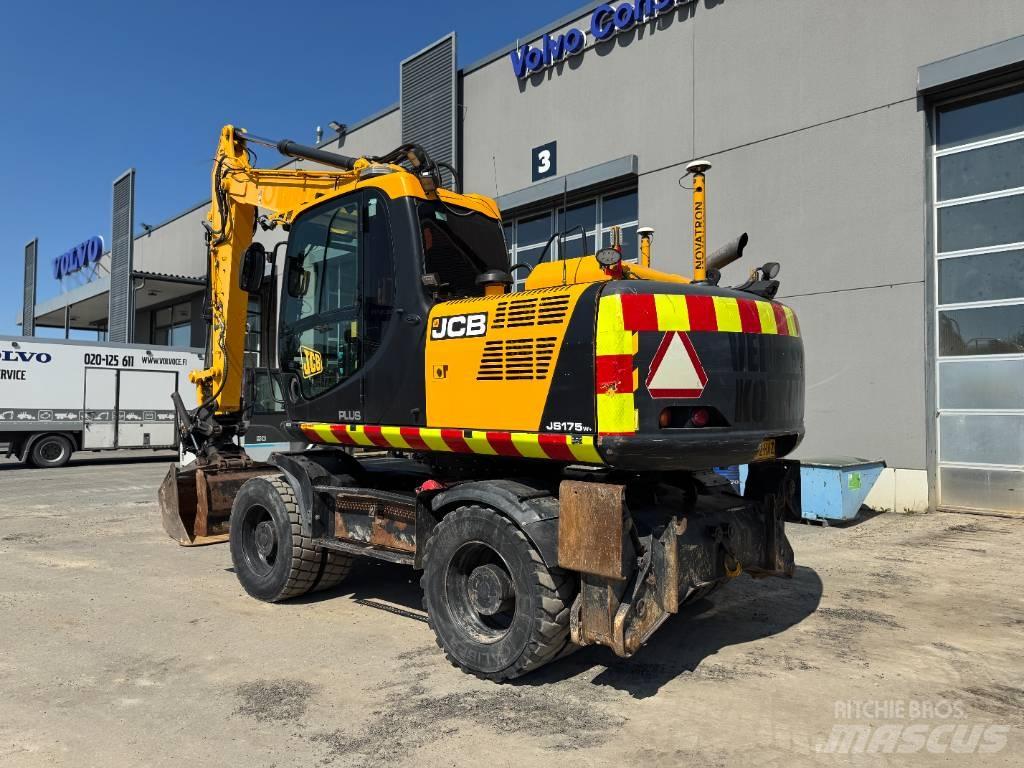 JCB JS 175 حفارات بعجل