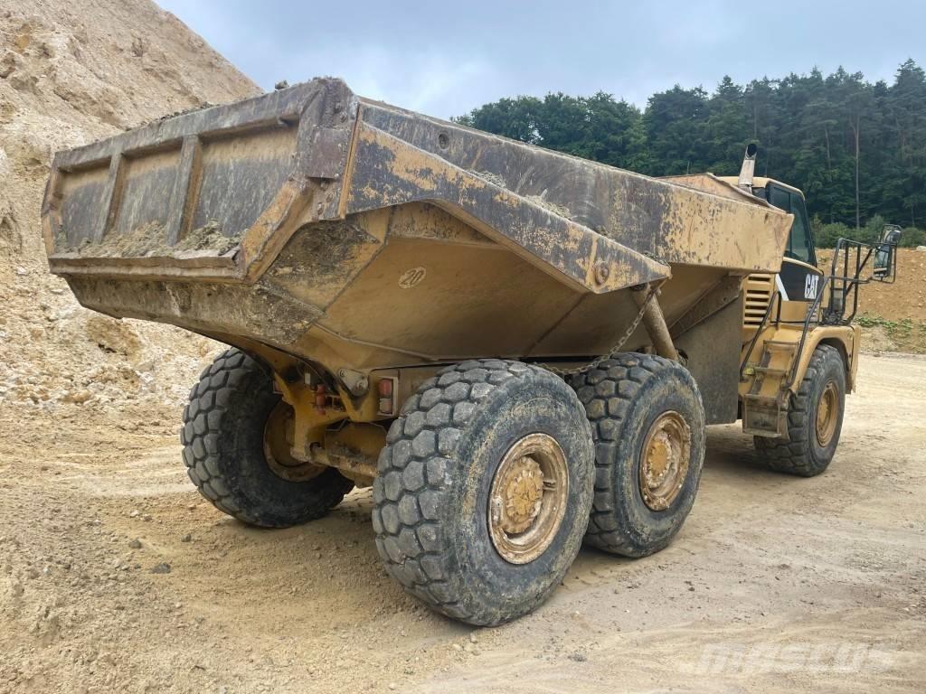 CAT 730 ساحبات مفصلية