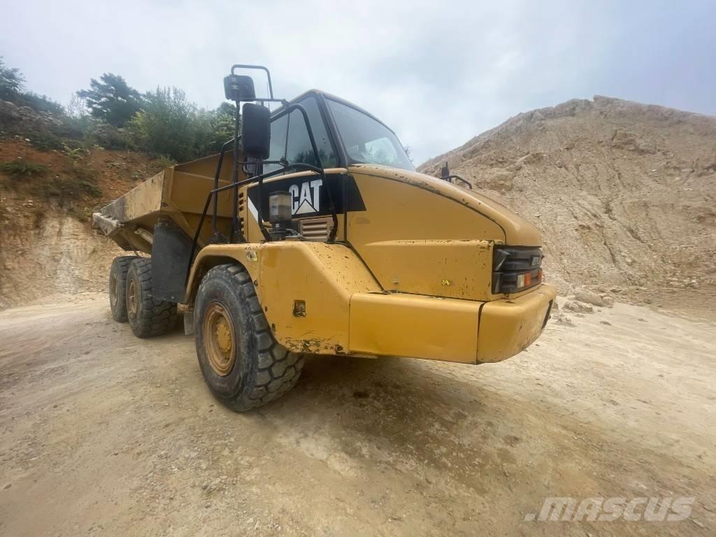 CAT 730 ساحبات مفصلية