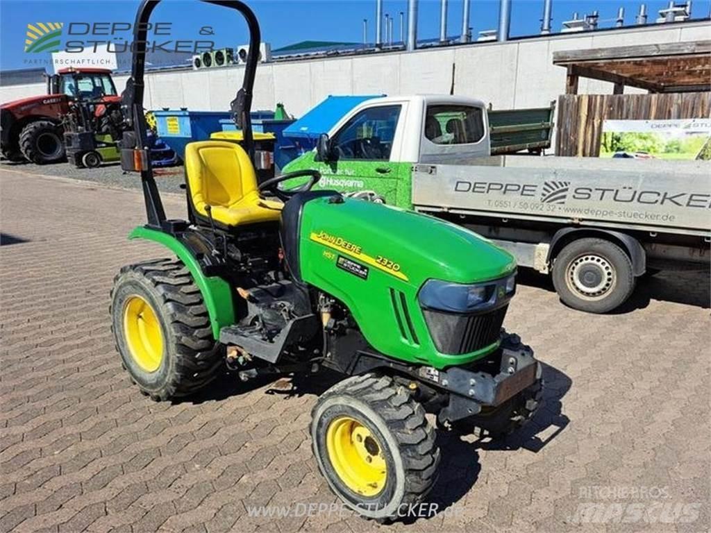 John Deere 2320 جرارات مدمجة