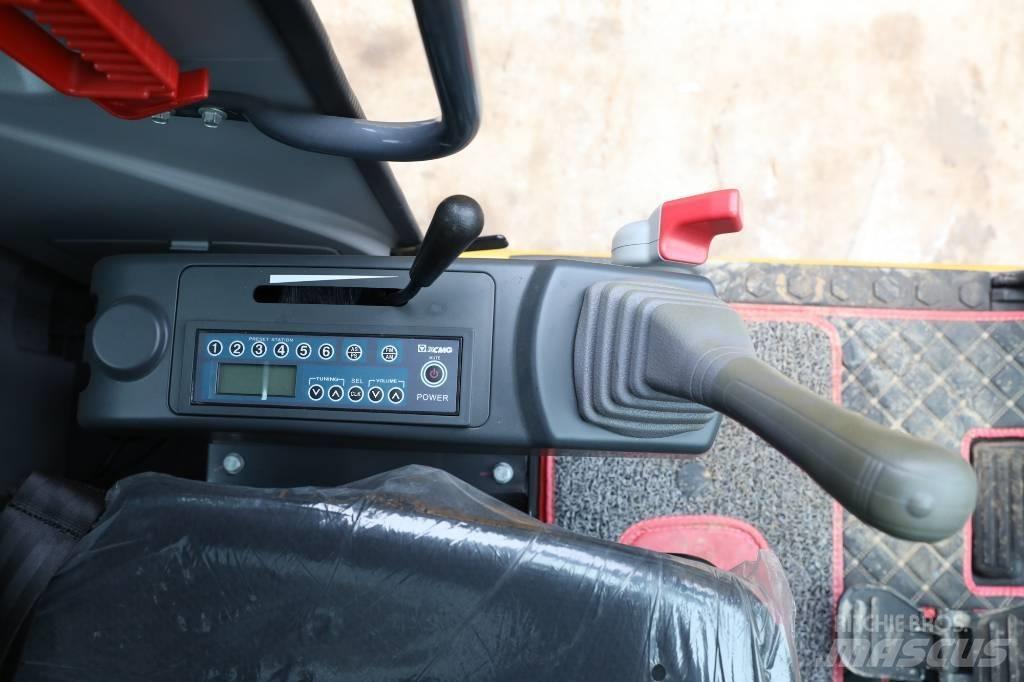 XCMG XE 55 DA حفارات زحافة