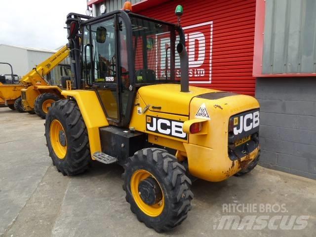 JCB 926 شاحنات الطرق الوعرة
