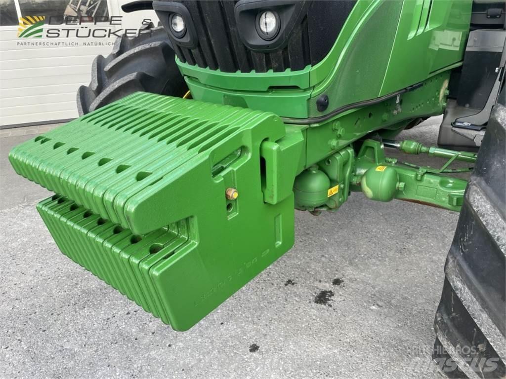 John Deere 6155R الجرارات