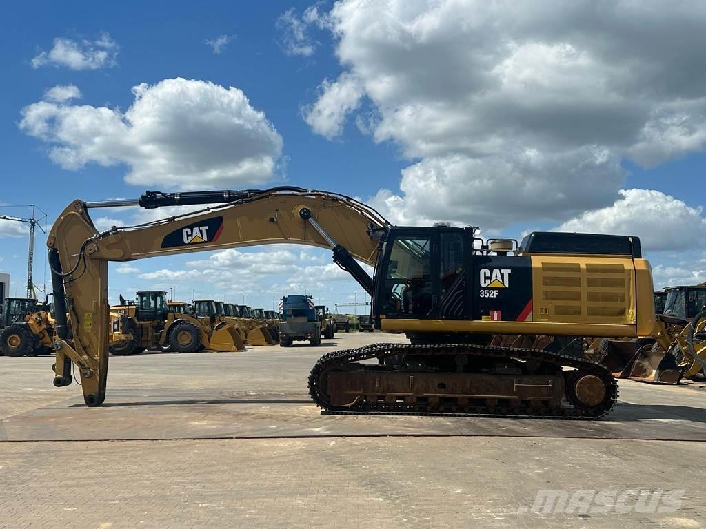CAT 352F حفارات زحافة