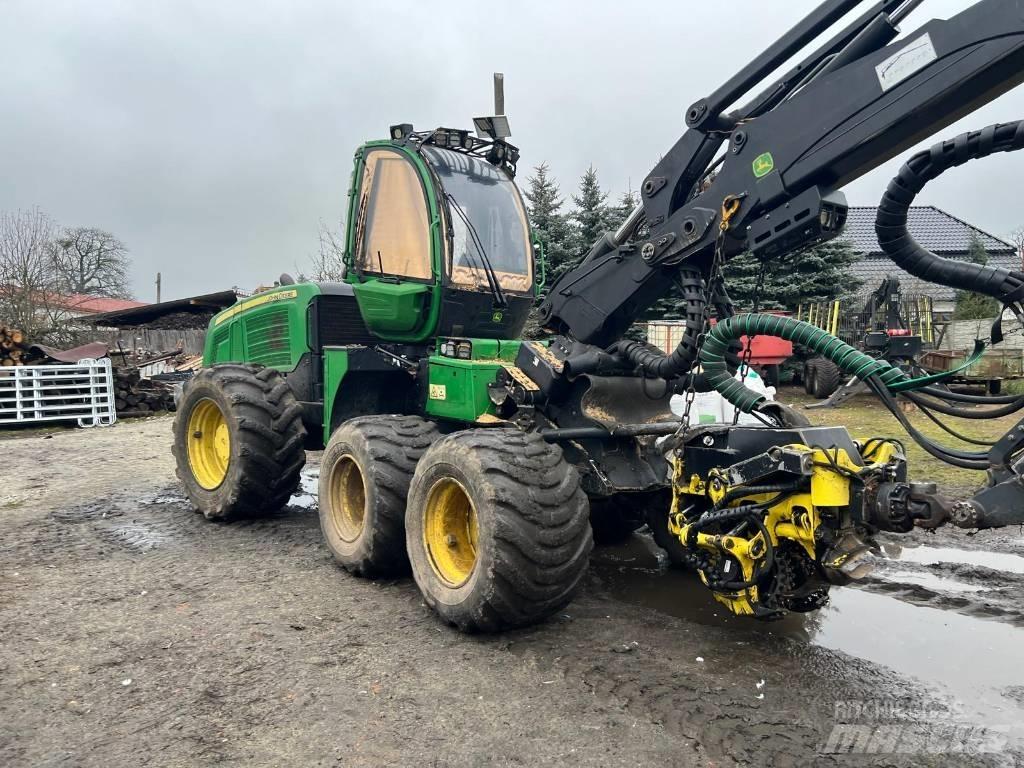 John Deere 1170 E حصادات