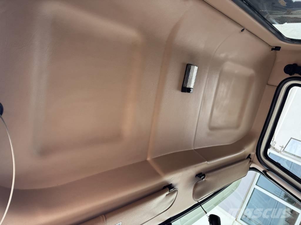 Mack CV 713 شاحنات قلابة