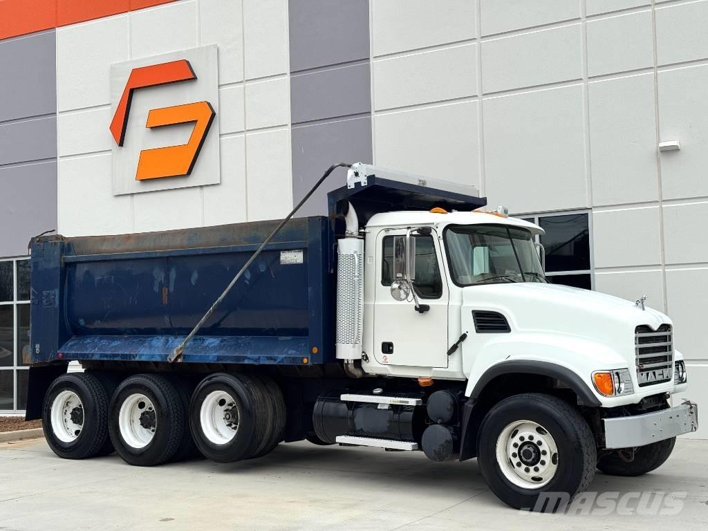 Mack CV 713 شاحنات قلابة