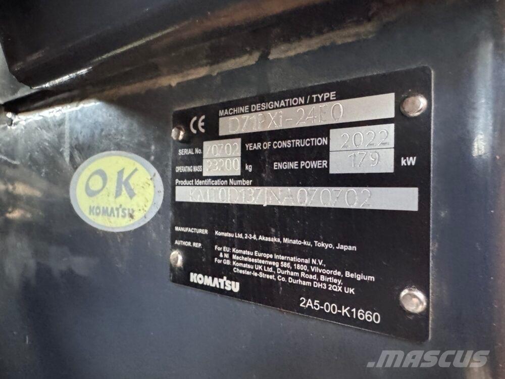 Komatsu D71 PXi-24EO بلدوزرات مجنزرة