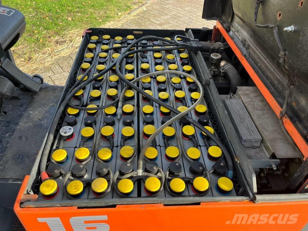 Toyota FBMF16 شاحنات ذات رافعات شوكية تعمل بالكهرباء