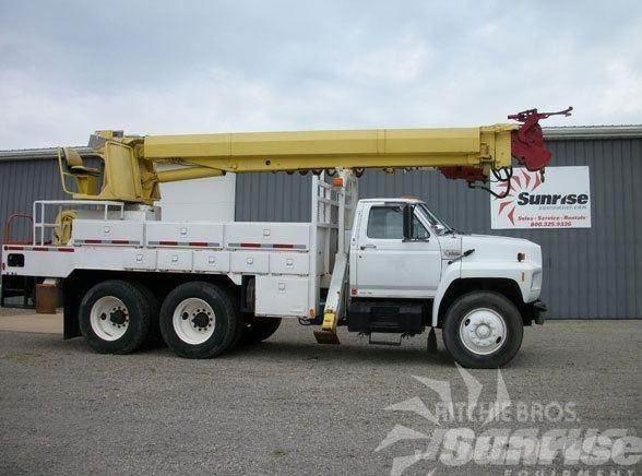 Altec D2050TR المنصات الهوائية المثبتة على شاحنة