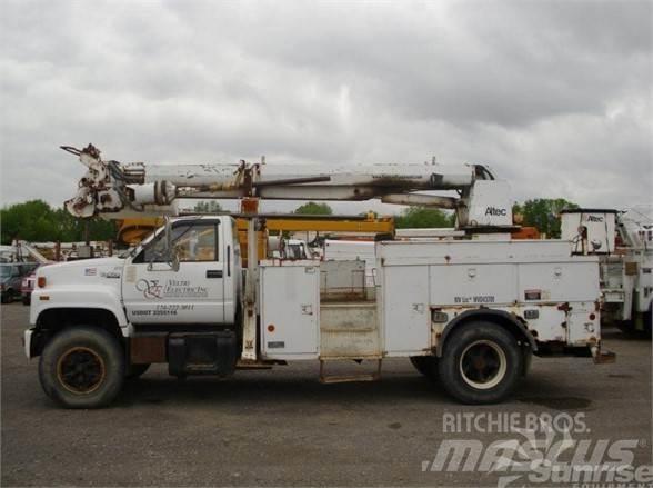 Altec D845B المنصات الهوائية المثبتة على شاحنة