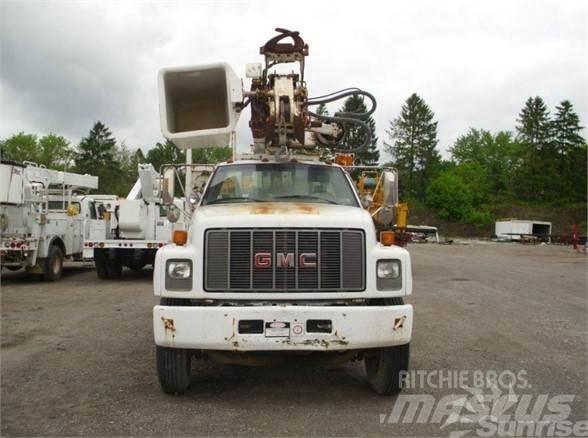 Altec D845B المنصات الهوائية المثبتة على شاحنة