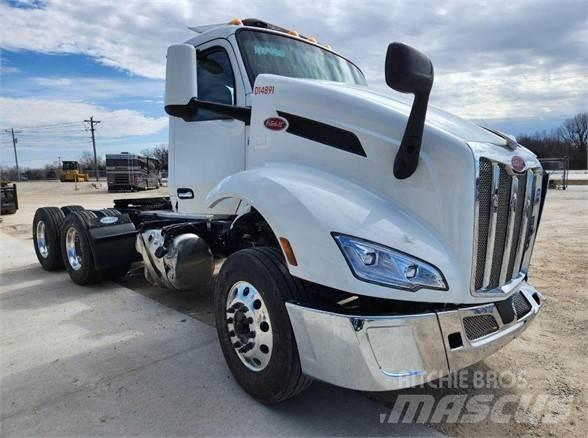 Peterbilt 579 وحدات الجر