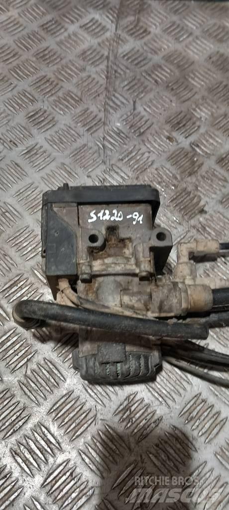 Scania G 400   1879275 مكابح
