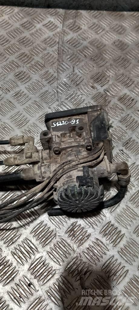 Scania G 400   1879275 مكابح