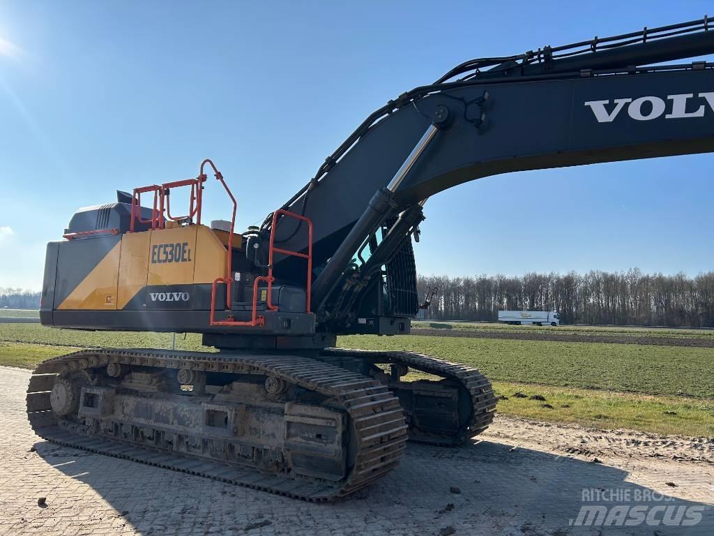 Volvo EC530EL حفارات زحافة