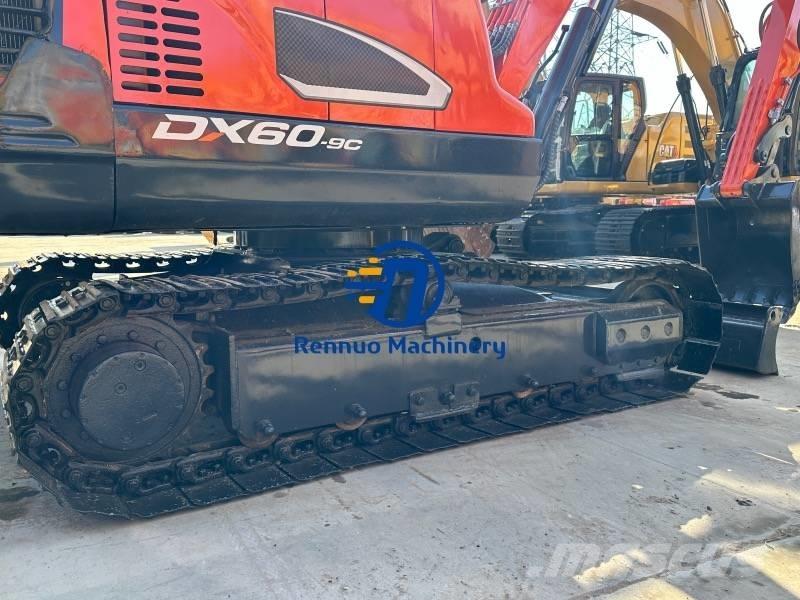 Doosan DX 60 حفارات صغيرة أقل من 7 طن (حفارات صغيرة)