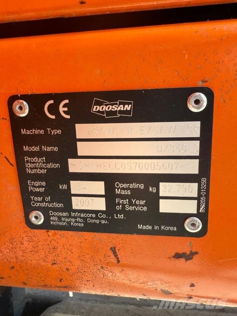 Doosan DX 340 LC حفارات زحافة