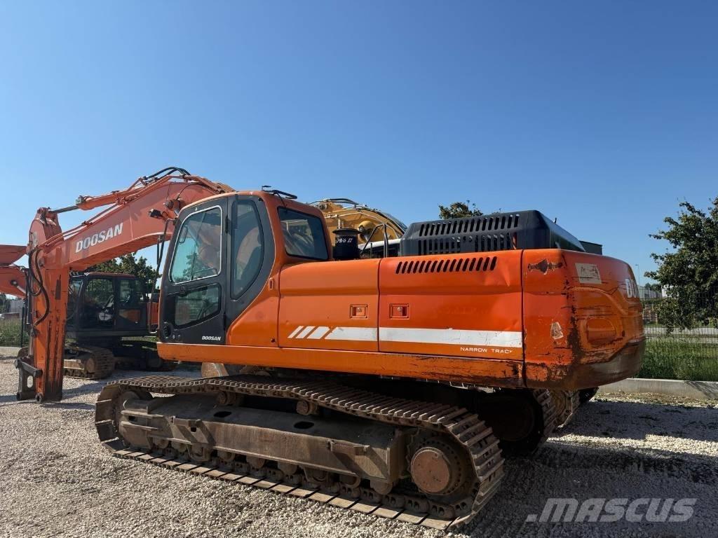 Doosan DX 340 LC حفارات زحافة