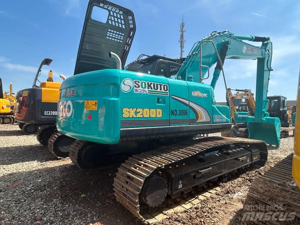 Kobelco SK 200D حفارات وسط 7 طن - 12 طن