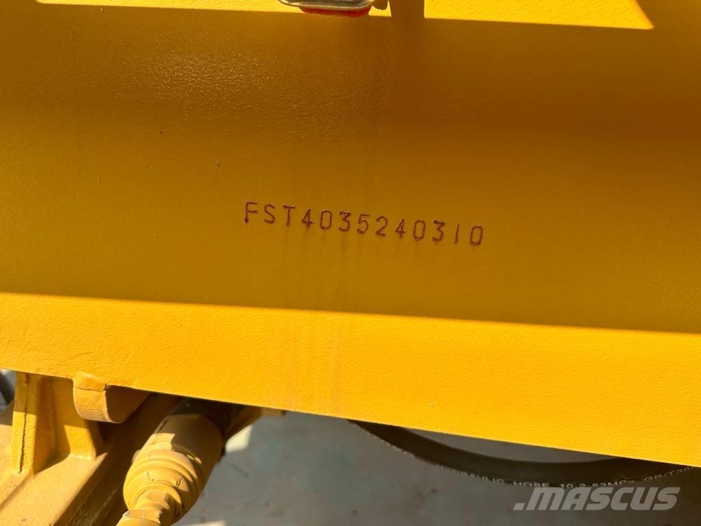 CAT 420 F لوادر ذات جرافات عكسية