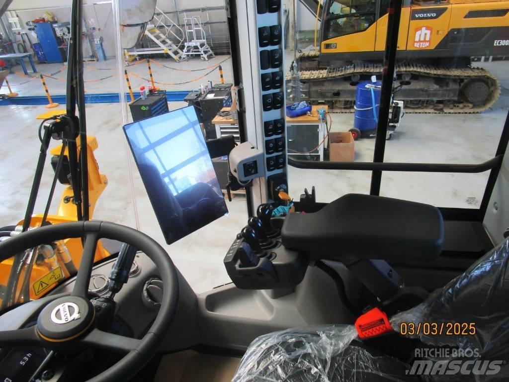 Volvo L 110 H2 لوادر بعجل