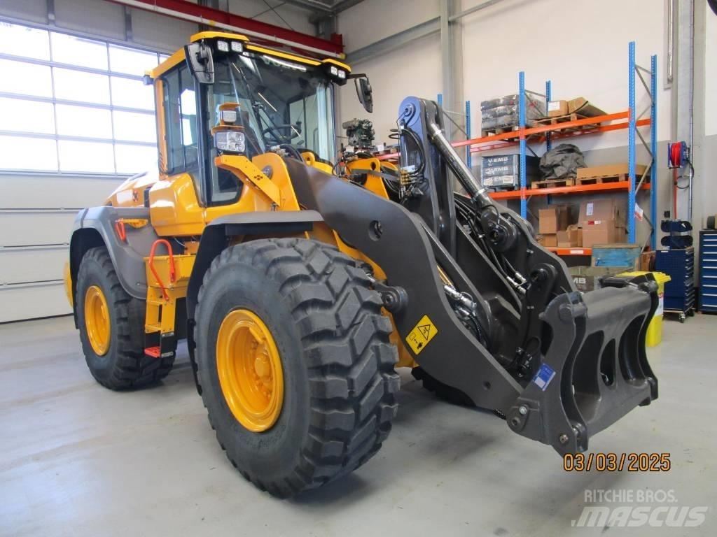 Volvo L 110 H2 لوادر بعجل
