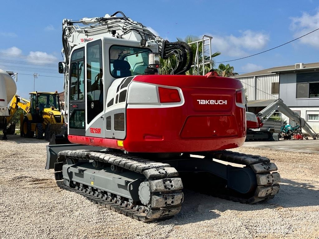 Takeuchi TB 2150 R حفارات زحافة
