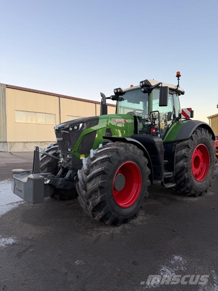 Fendt 933 Vario الجرارات