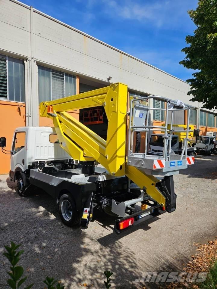 Palfinger P 200 A المنصات الهوائية المثبتة على شاحنة