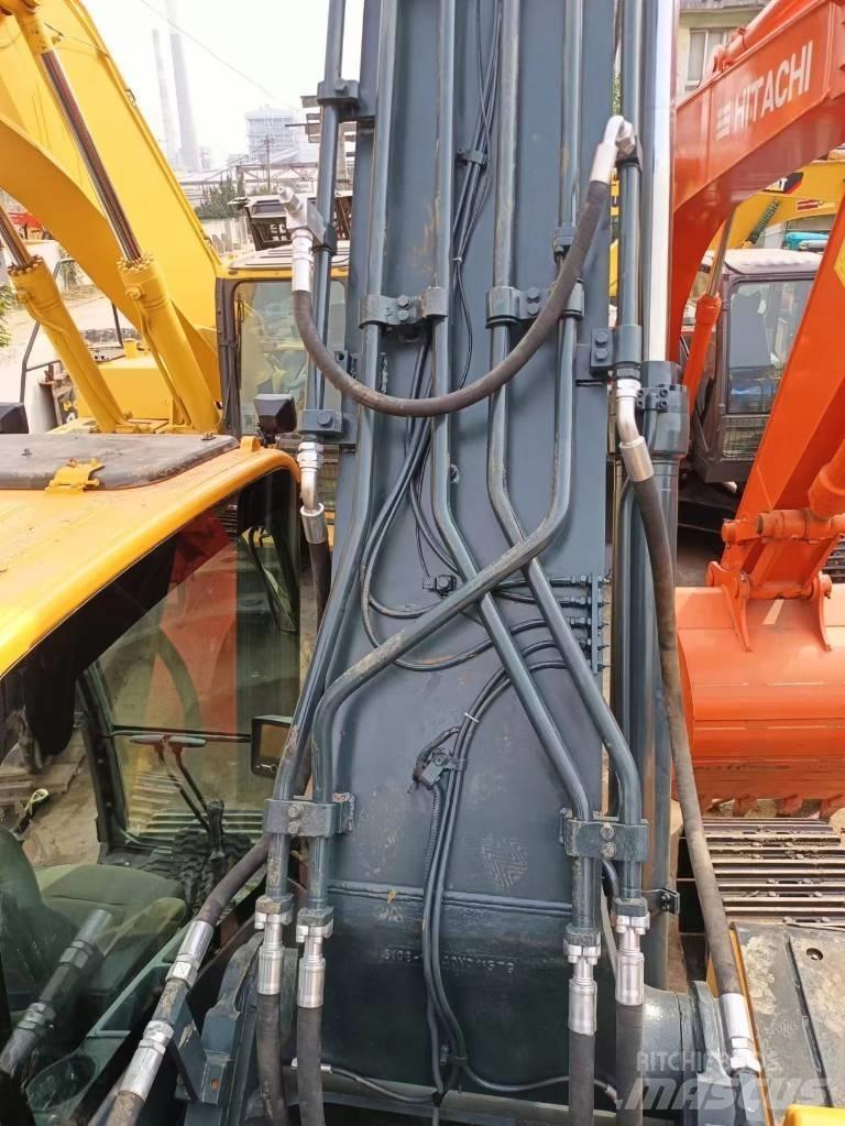 Hyundai 305-9 حفارات زحافة