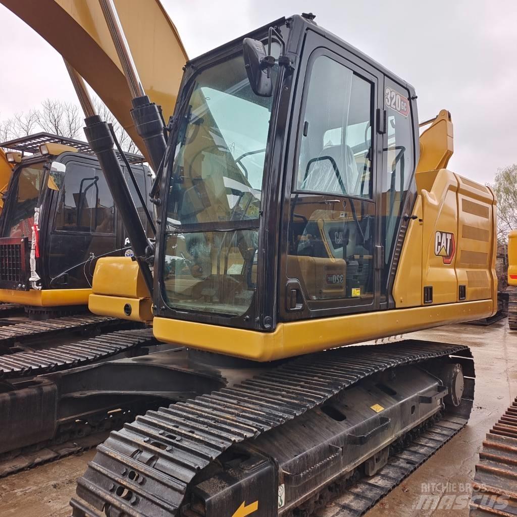 CAT 320GC حفارات زحافة