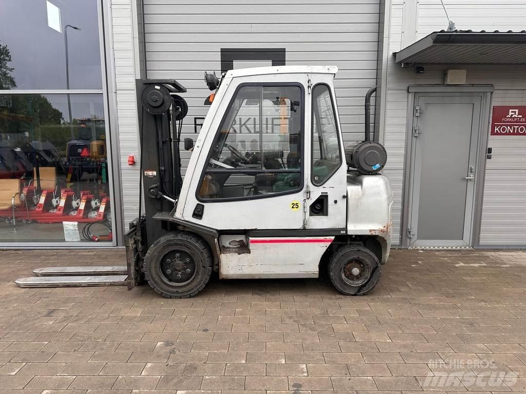 Nissan YG1D2A32Q شاحنات الديزل
