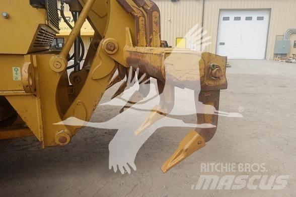 CAT 140M معدات تمهيد الطرق
