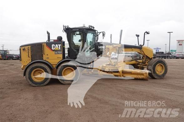 CAT 140M AWD معدات تمهيد الطرق