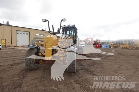CAT 140M AWD معدات تمهيد الطرق