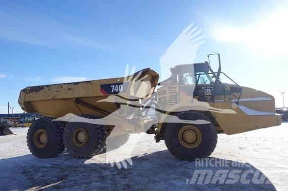 CAT 740 ساحبات مفصلية