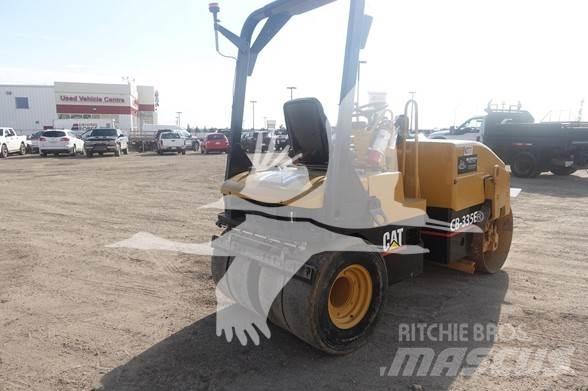 CAT CB-335E مداحل مزدوجة