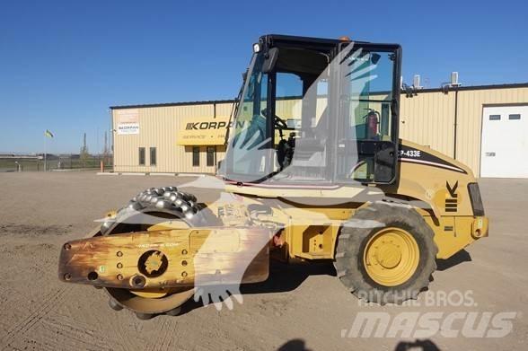 CAT CP-433E مداحل أحادية الأسطوانة