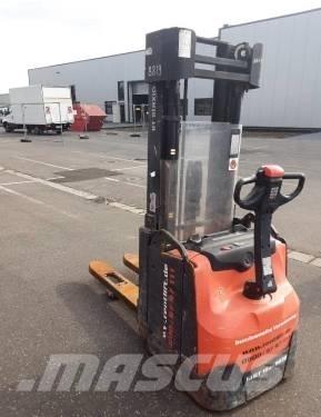 Toyota BT SWE 160 L شاحنات مناولة ذات منصة نقالة يدوية