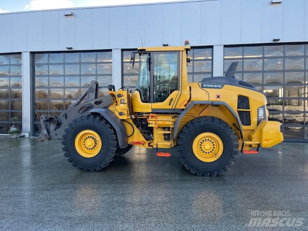 Volvo L 90 H لوادر بعجل