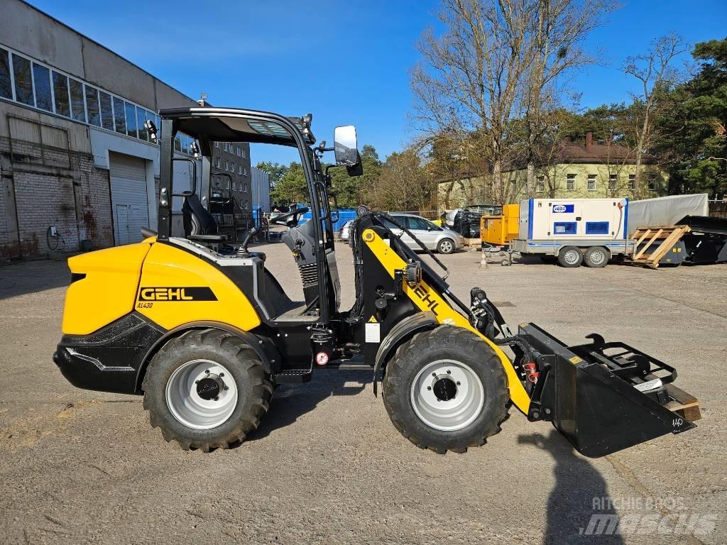 Yanmar AL430 حاملات أدوات