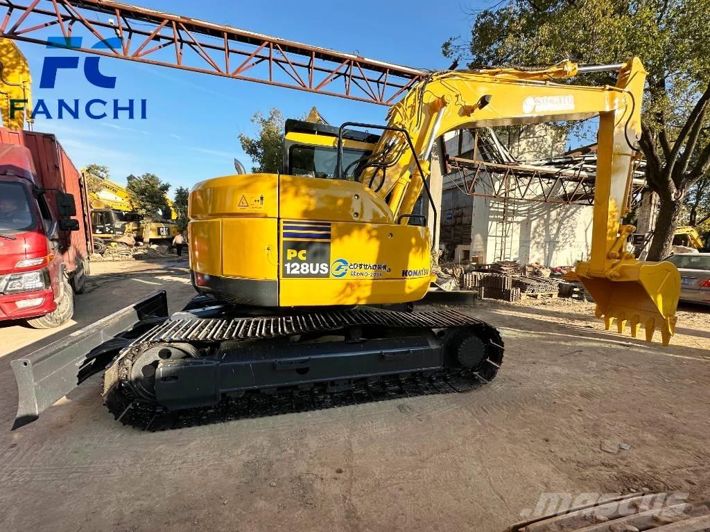 Komatsu PC 128 US حفارات زحافة