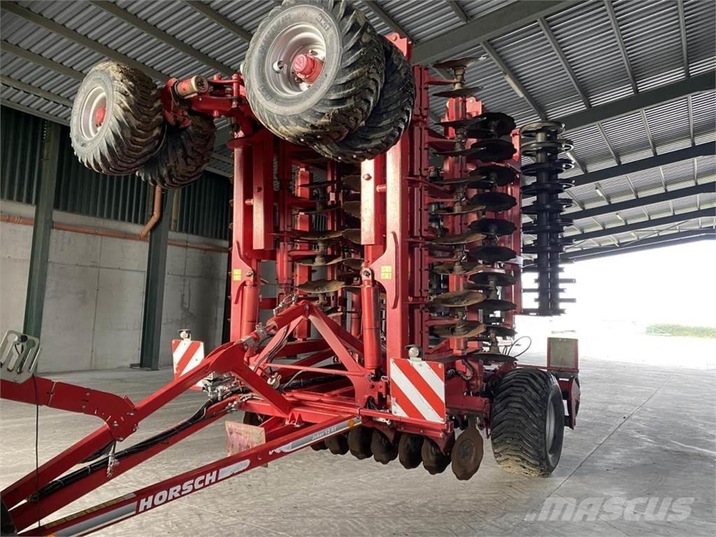 Horsch Joker 12 RT زحافات ساحقة