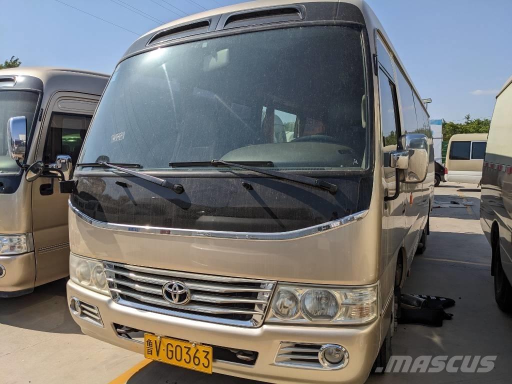 Toyota Coaster Bus حافلة صغيرة