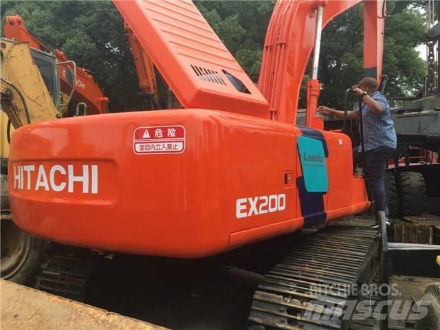 Hitachi EX 200 حفارات زحافة