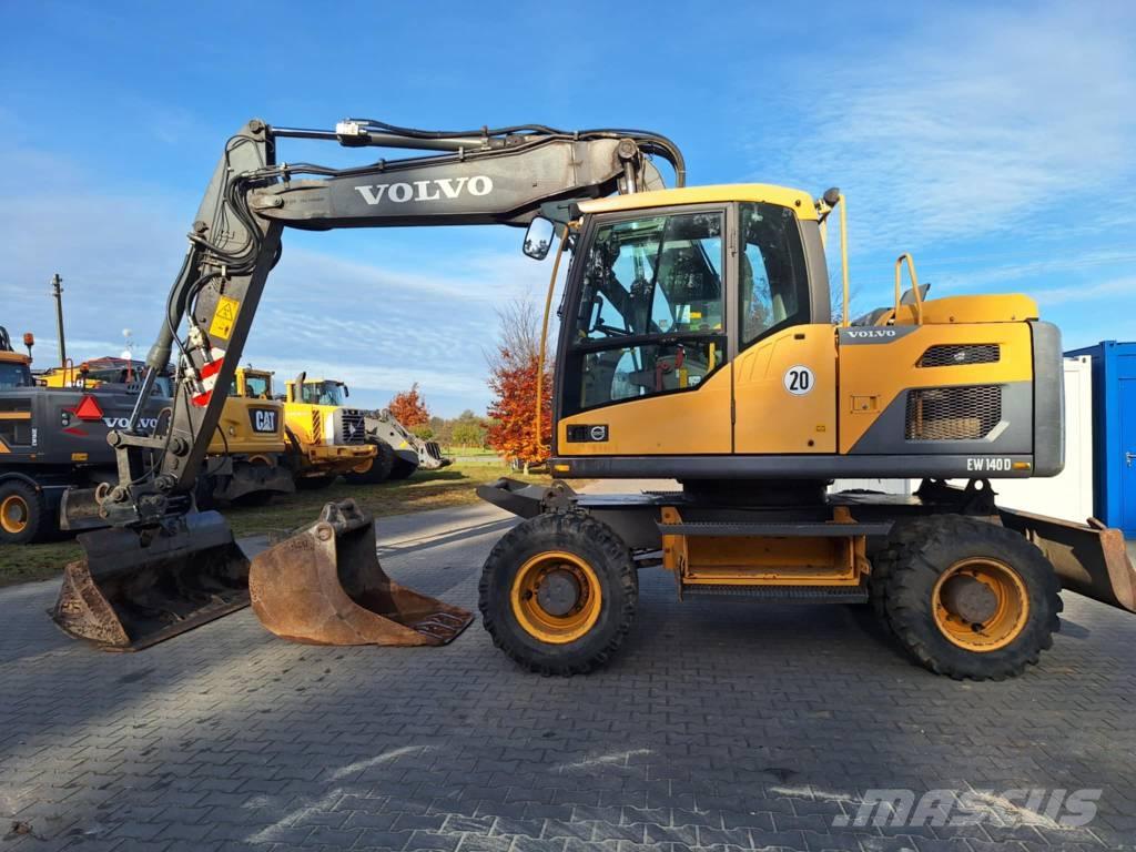 Volvo EW 140 D حفارات بعجل