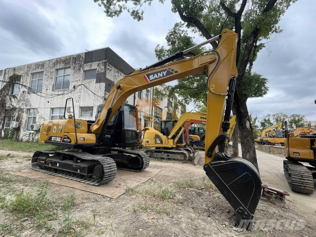Sany SY 135 C حفارات زحافة